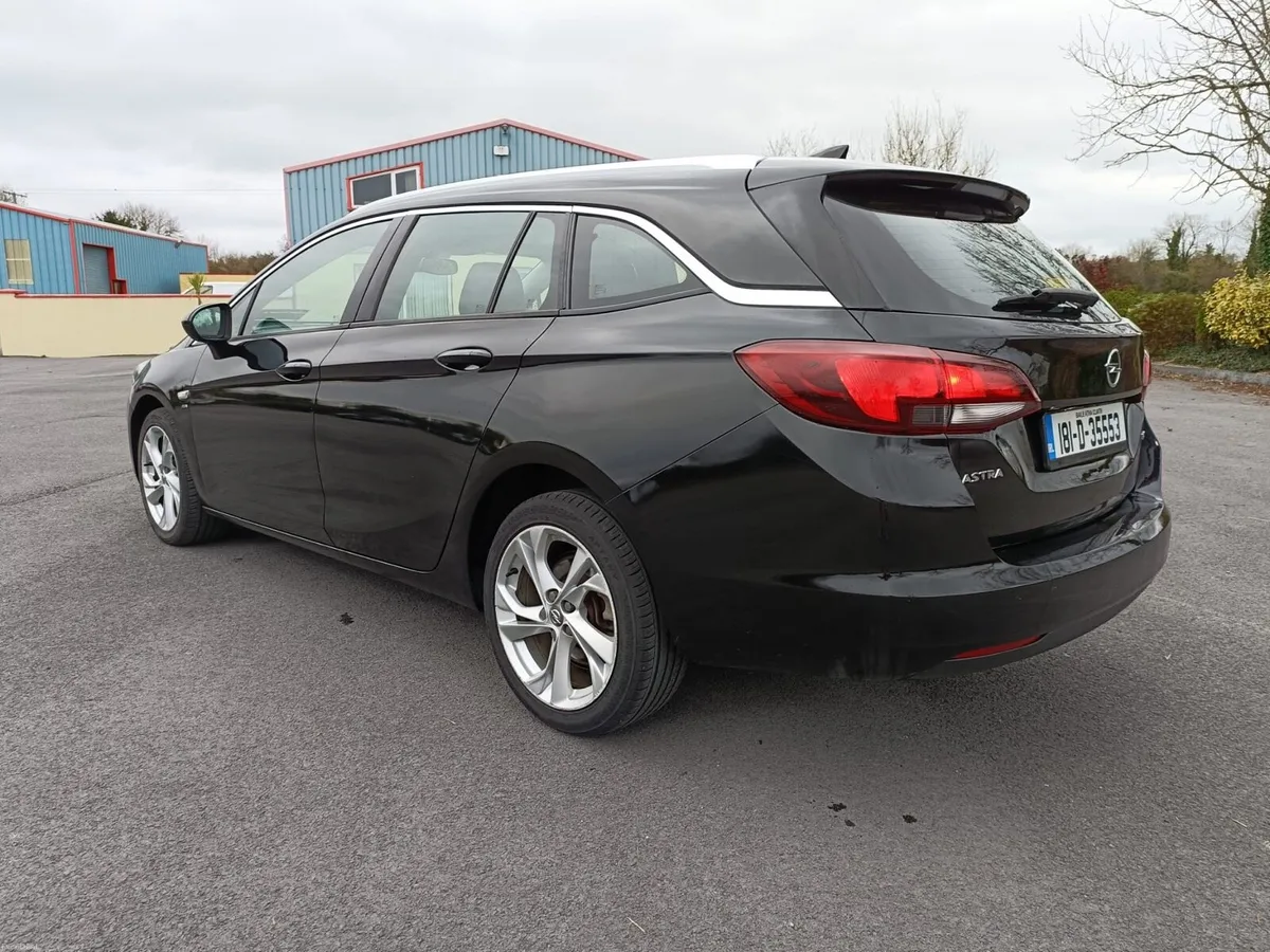 Opel Astra State 2018 - Image 3