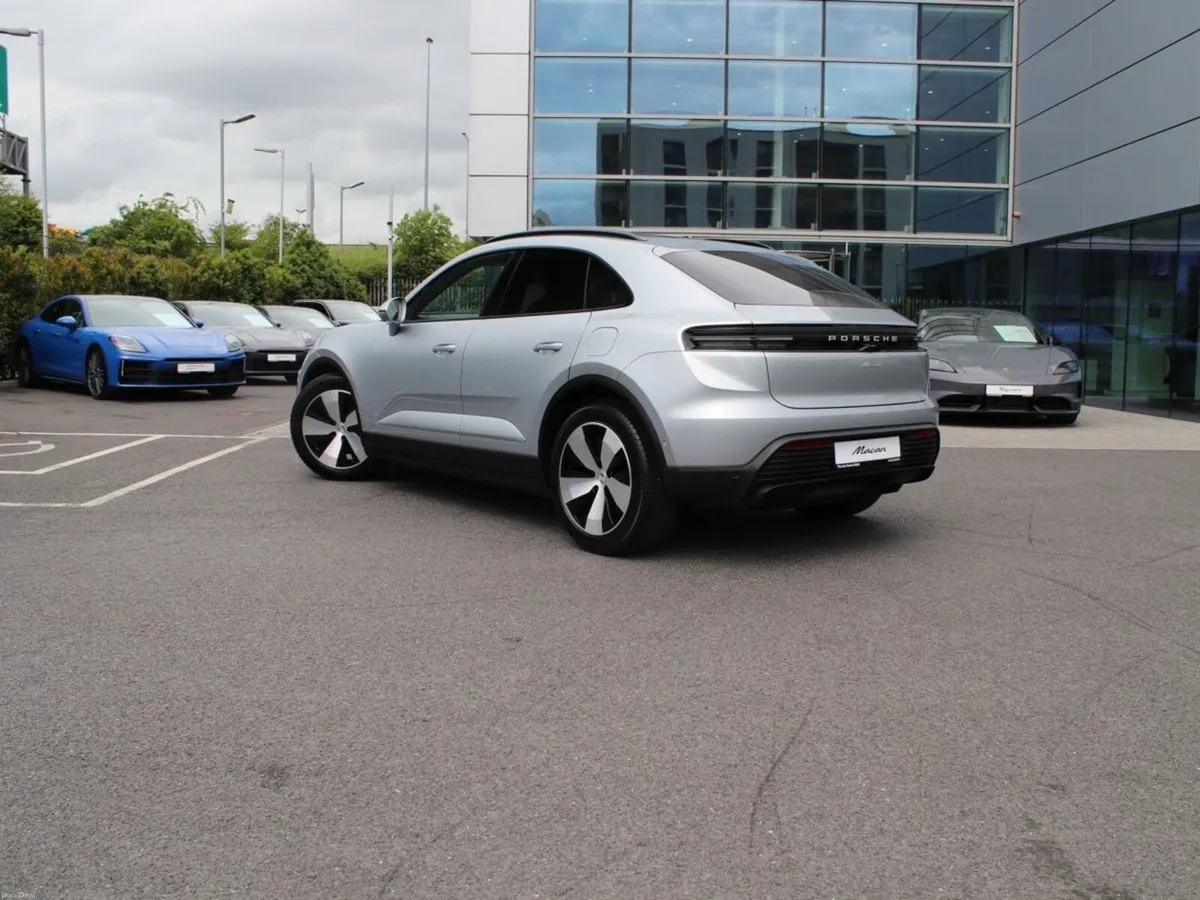 Porsche Macan Electric - Image 2