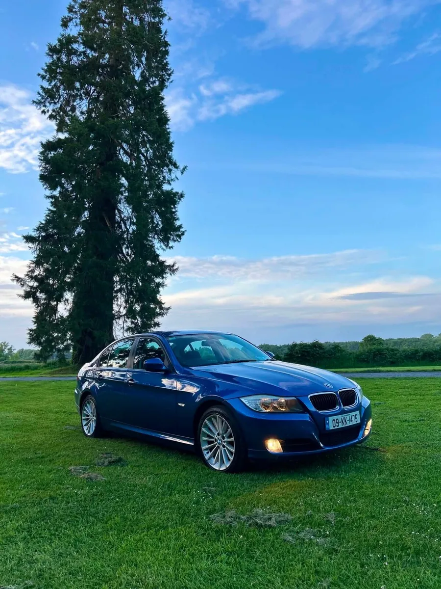 2009 BMW 320d LCI AUTOMATIC - Image 2