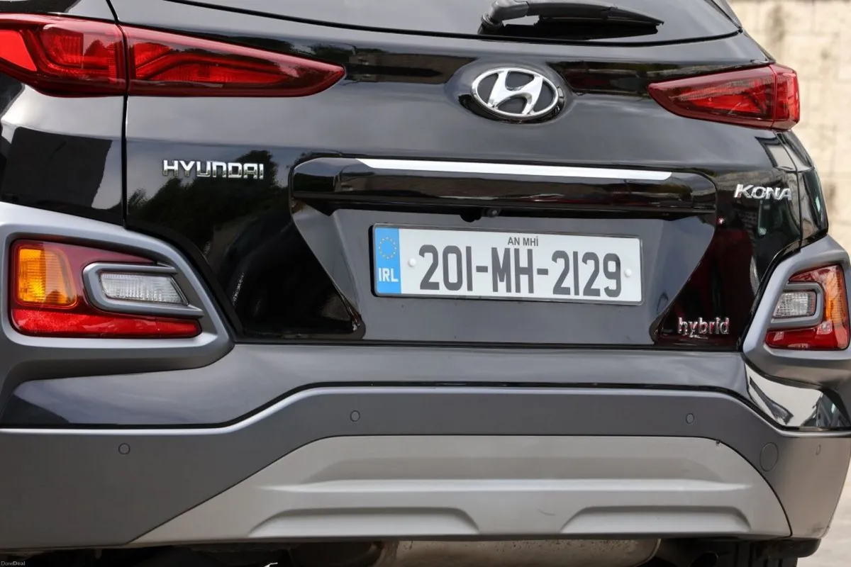 Hyundai KONA 1.6 GDI Hybrid Executive - Image 4