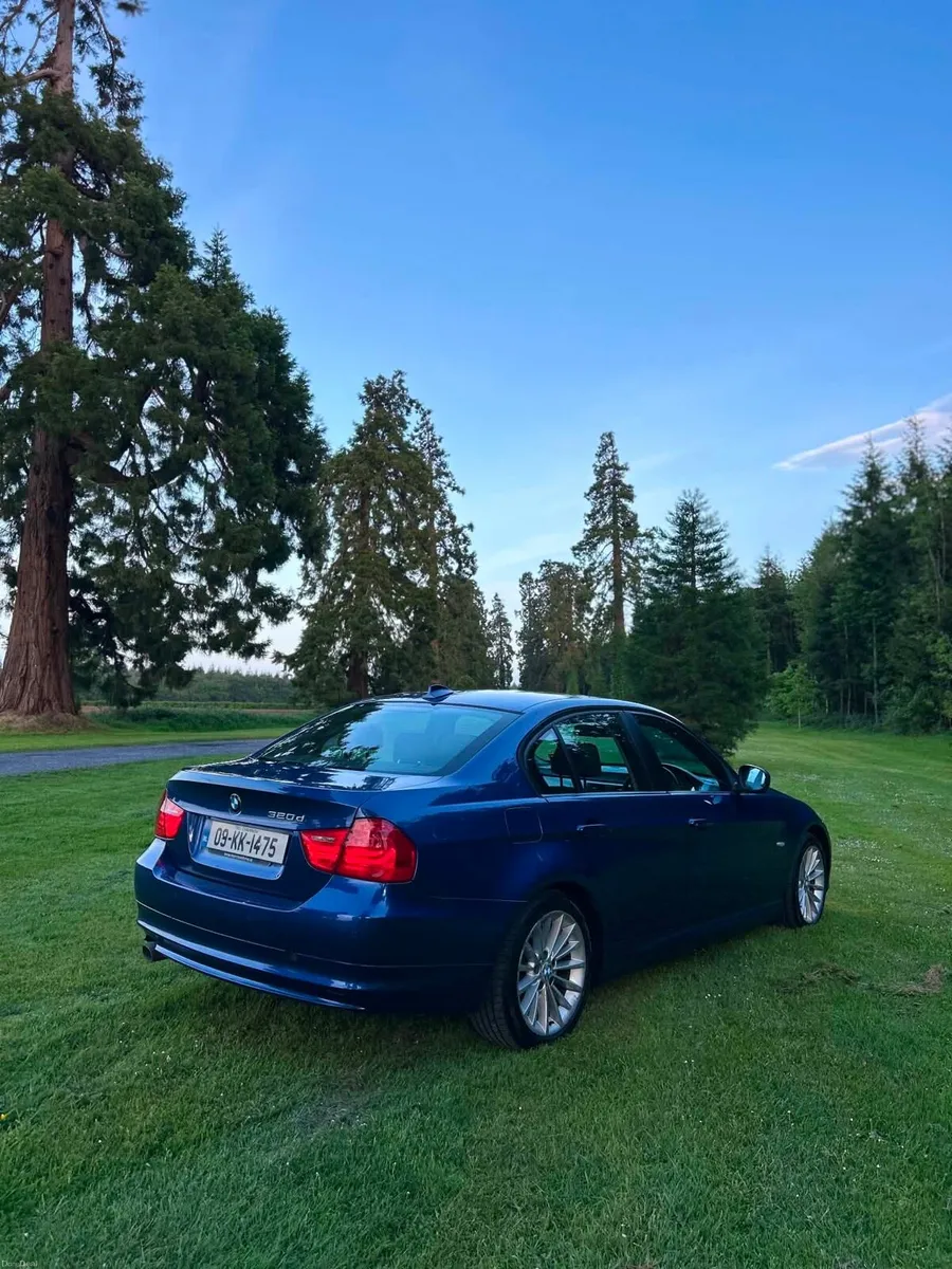 2009 BMW 320d LCI AUTOMATIC - Image 4