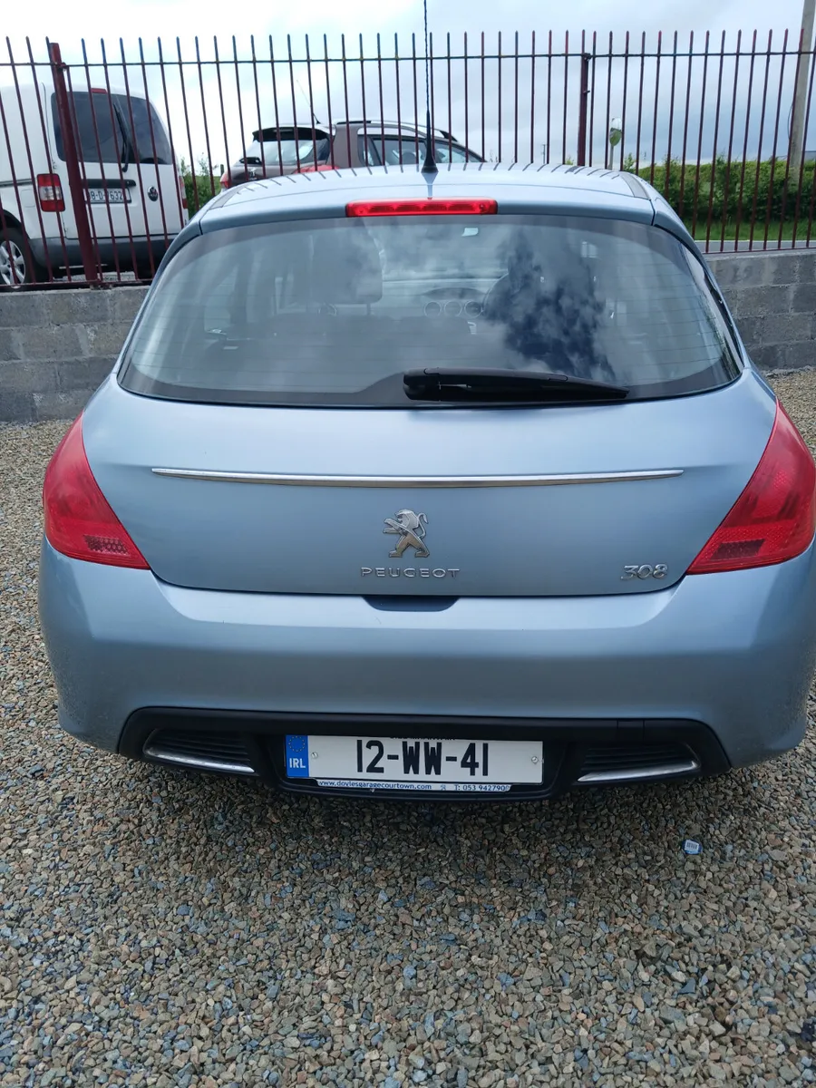 Peugeot 308 2012 mint condition diesel - Image 4