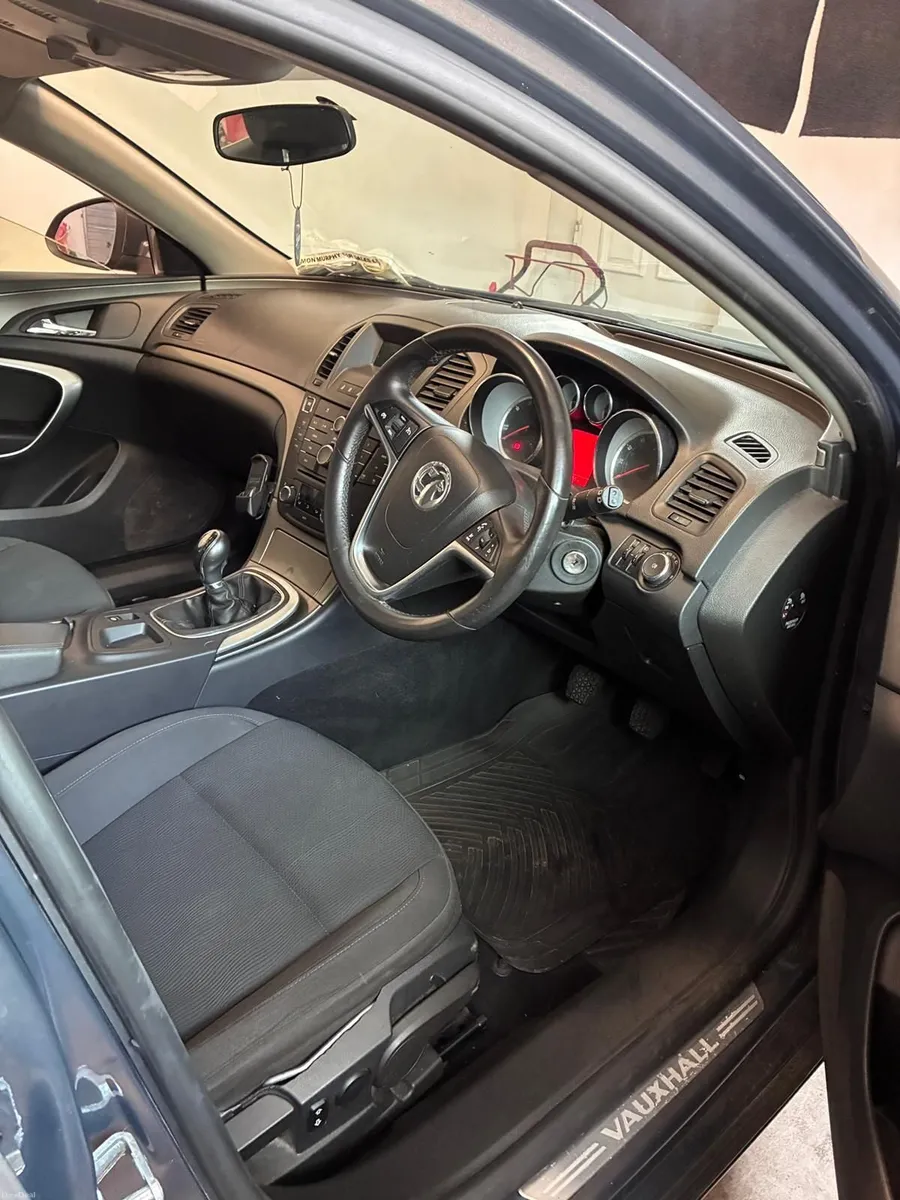 Vauxhall Insignia 2013 - Image 4