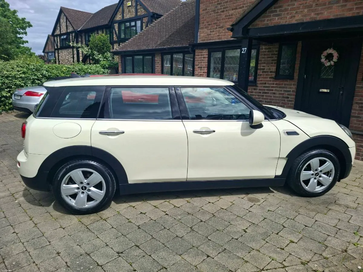 MINI CLUBMAN COOPER 2.0D 2018 VERY CLEAN CAR - Image 2