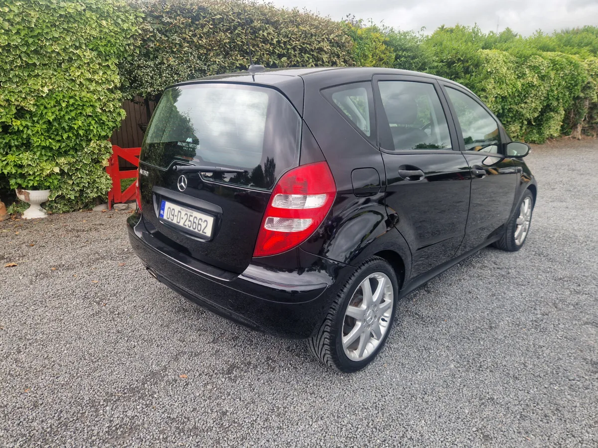 Mercedes-Benz A-Class 2009 - Image 4