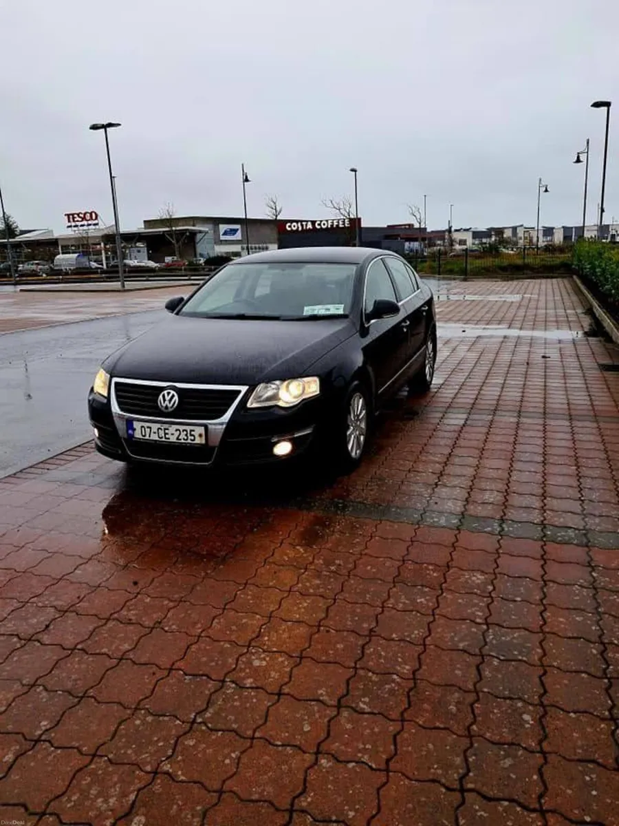 Selling Volkswagen Passat 2007 1.6 petrol - Image 1