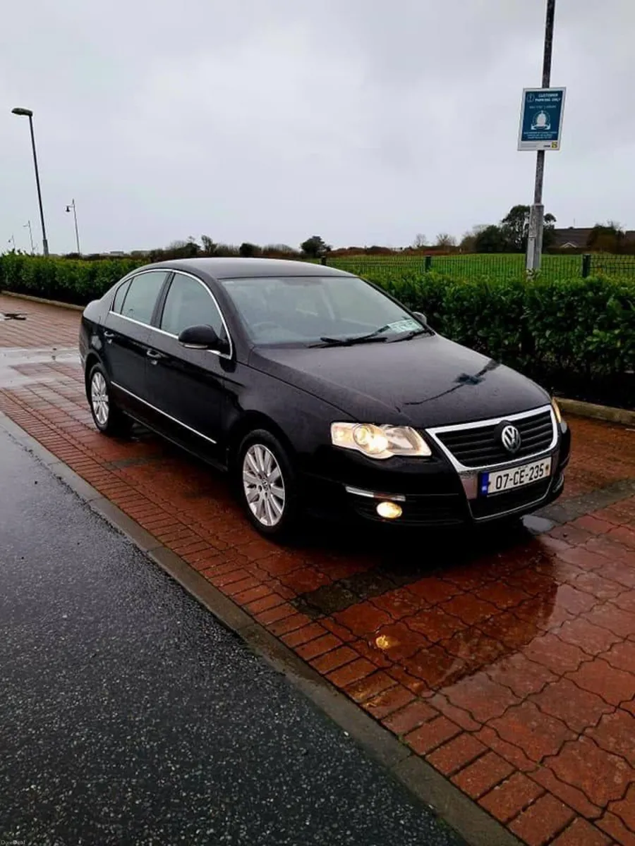 Selling Volkswagen Passat 2007 1.6 petrol - Image 2