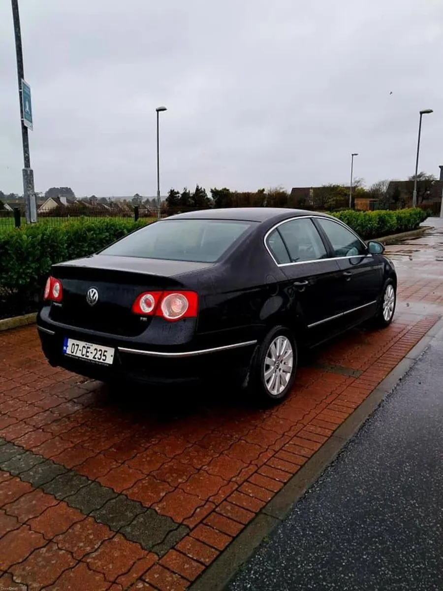 Selling Volkswagen Passat 2007 1.6 petrol - Image 3