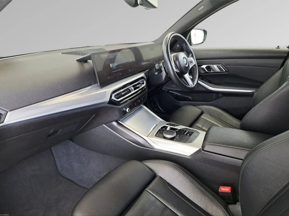 BMW 3-Series 330 E M Sport Auto 12kWh PHEV 113BHP - Image 4