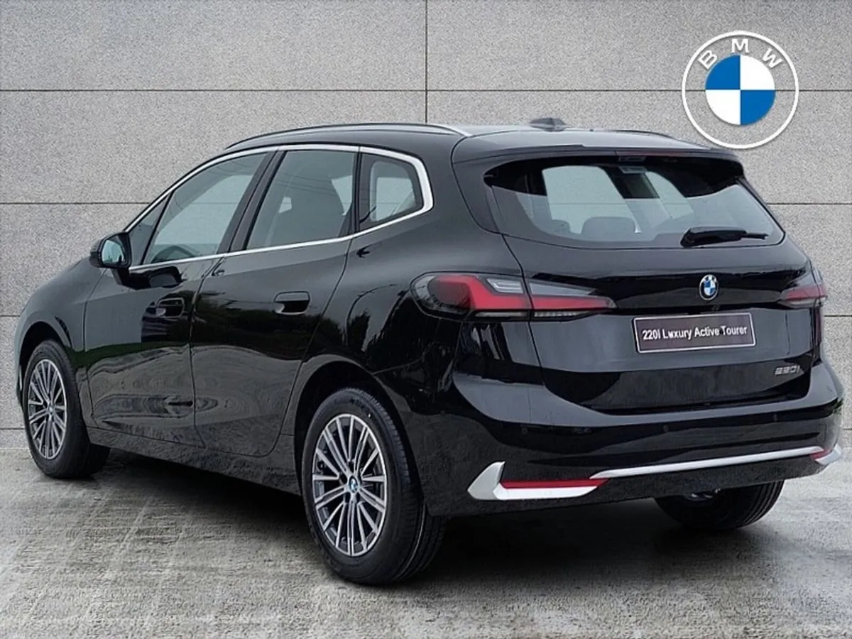 BMW 2-Series 220i Luxury Active Tourer - Image 2