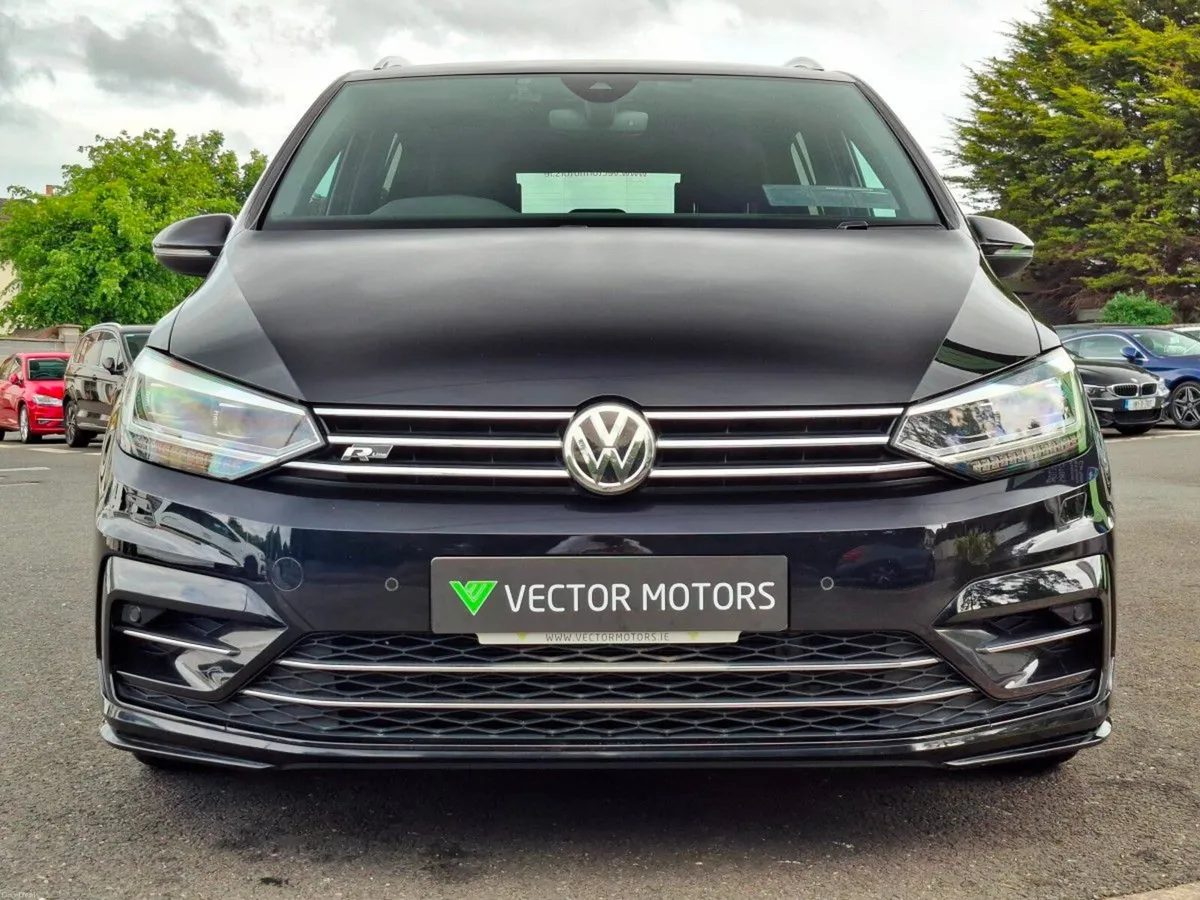 Volkswagen Touran R-LINE HIGHLINE 1.4 TSI PETROL A - Image 3
