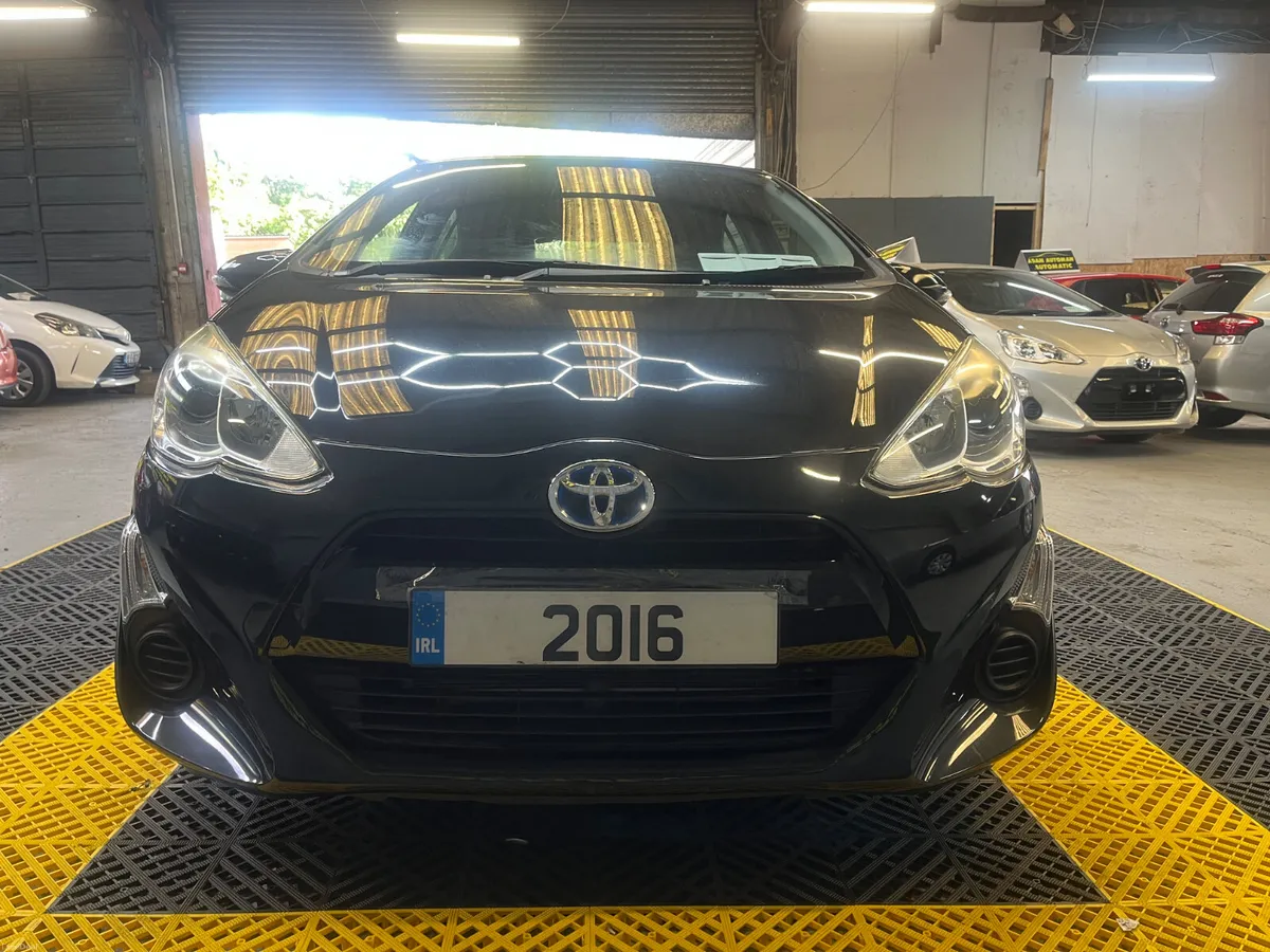 Toyota Aqua 2016 hybrid - Image 2