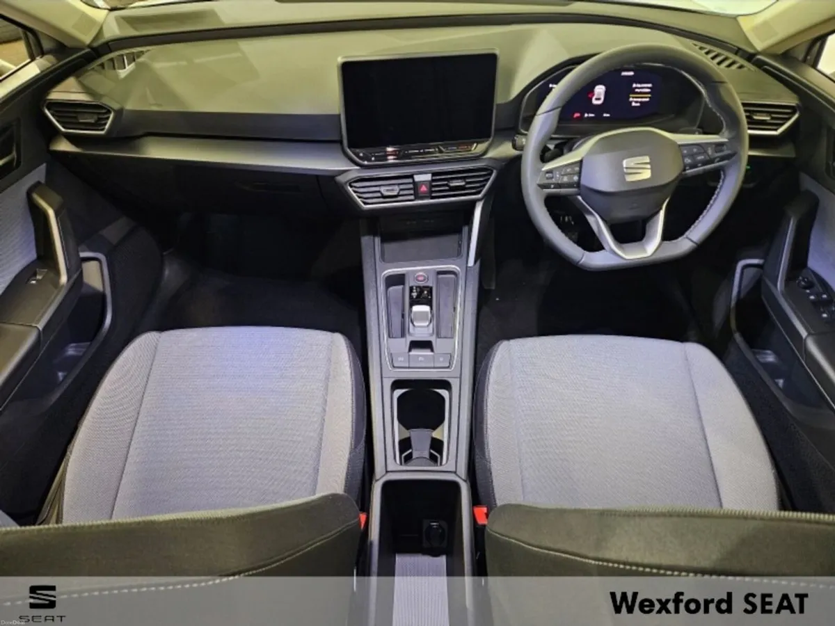 SEAT Leon SE+ 2.0TDI DSG Automatic Reverse Camera - Image 6