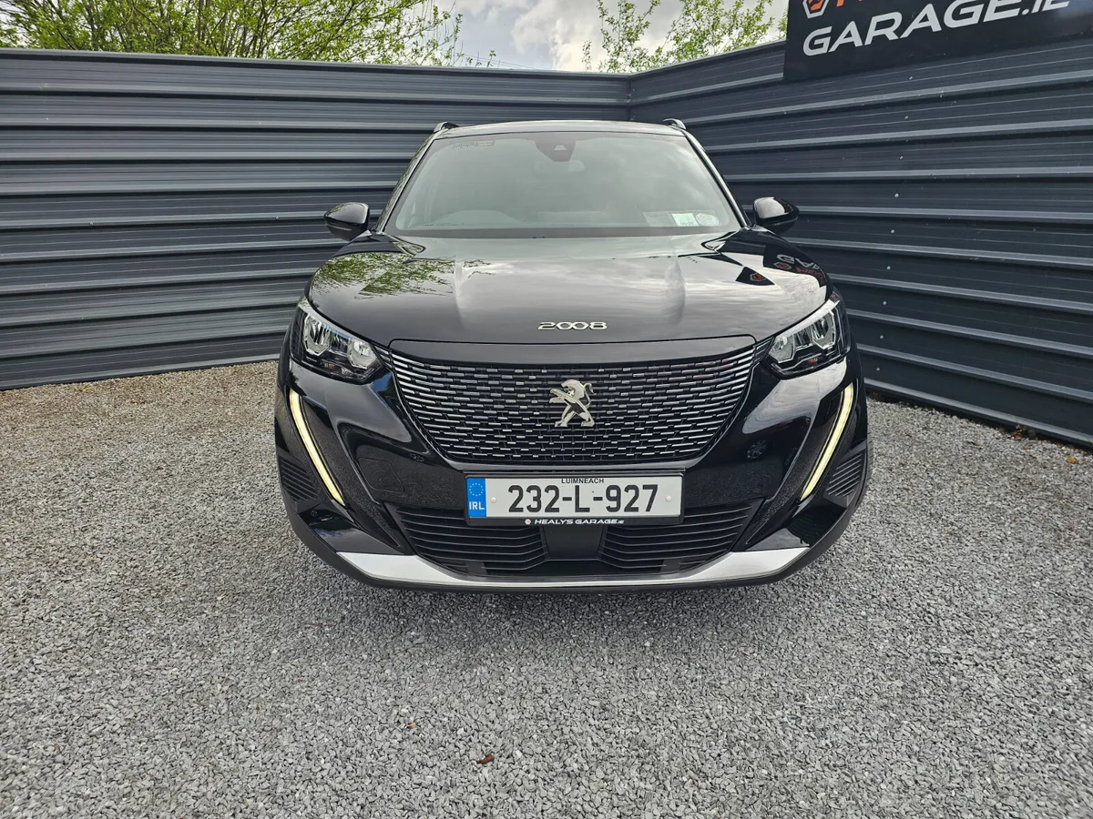 2023 Peugeot 2008 Allure 1.2 - Image 2