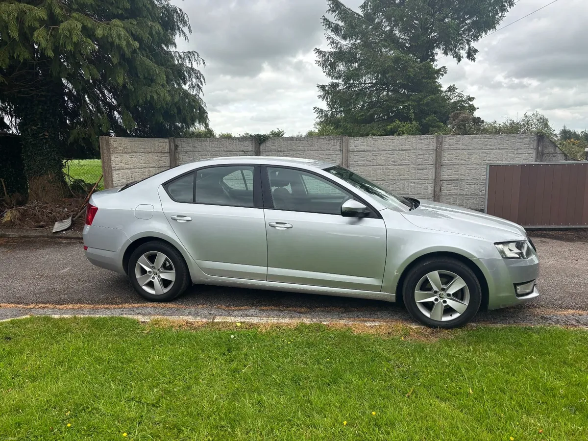 BARGAIN 152 Skoda Octavia  1.6 tdi - Image 3
