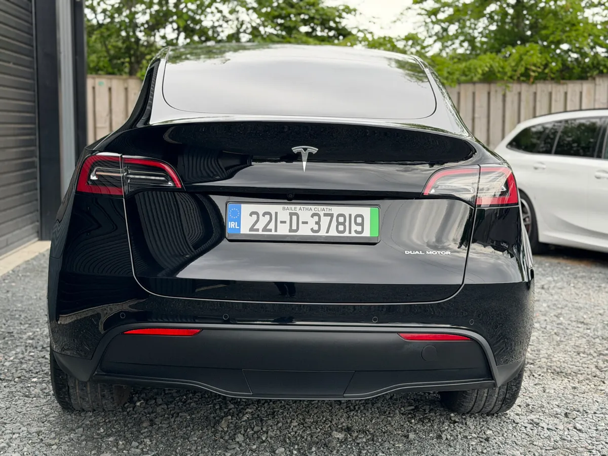221 Tesla Model Y Long Range Low Km - Image 4