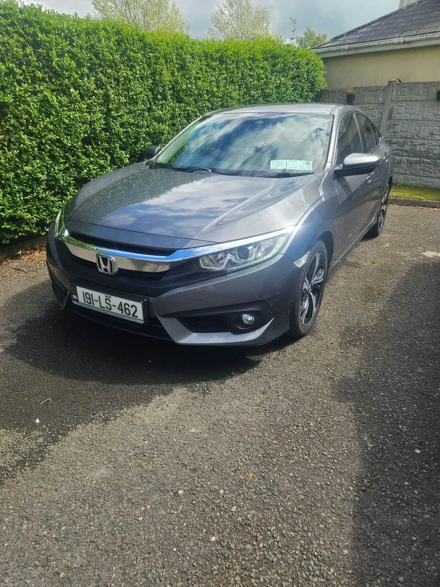 Honda Civic 2019 - Image 1