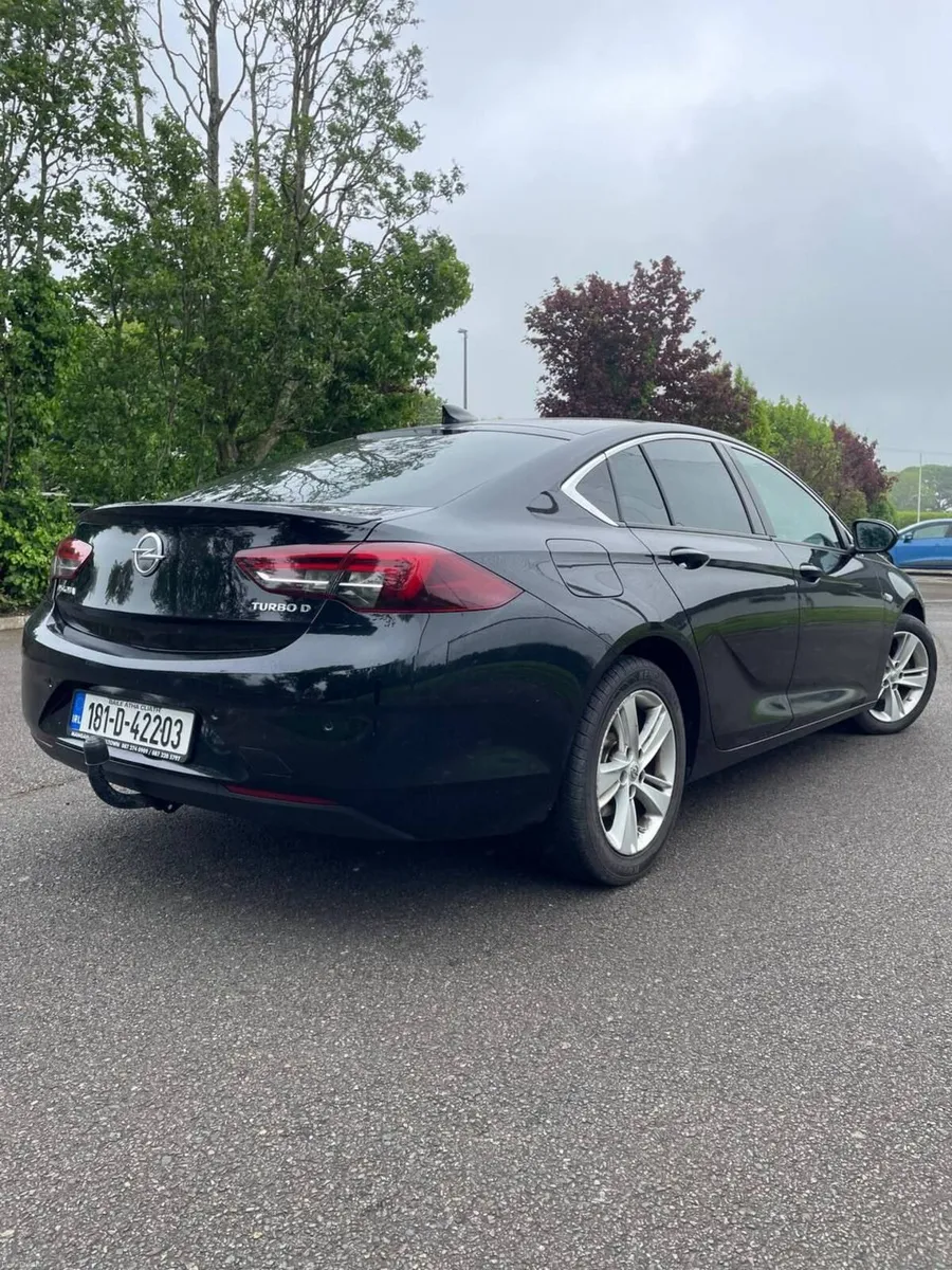 Opel Insignia ✅2-years NCT & High Spec - Image 2