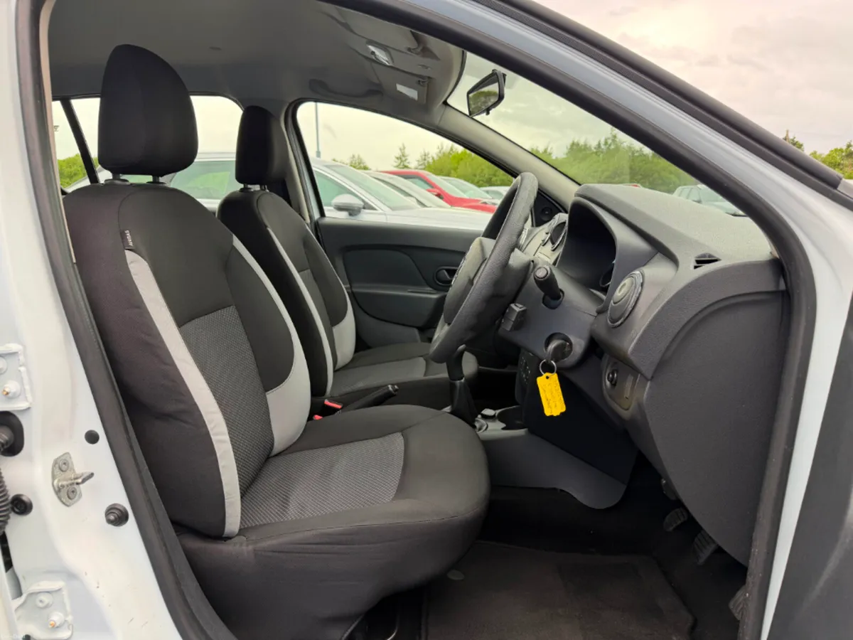 Dacia Sandero Alternative 1.2 75 201 4DR * DRIVE A - Image 4