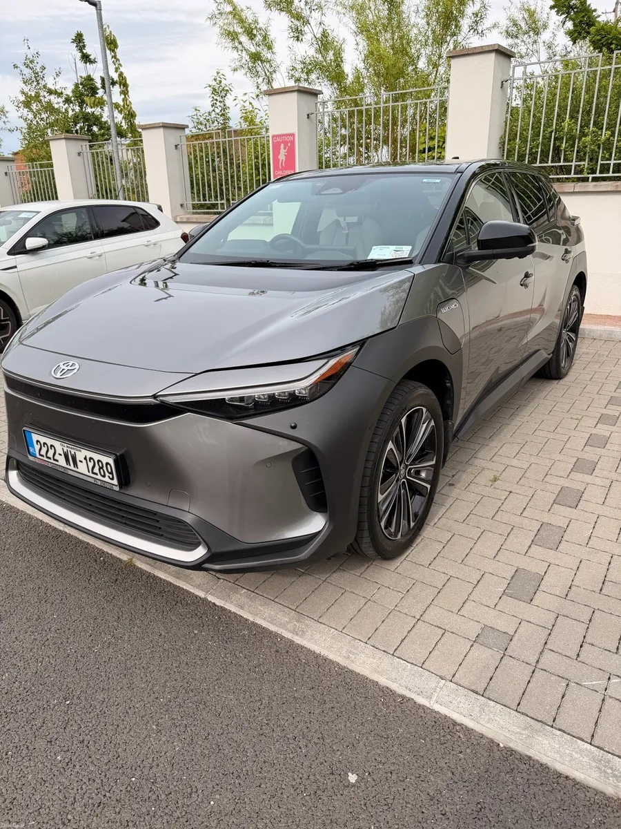 Toyota BZ4X Premier Edition - Image 2