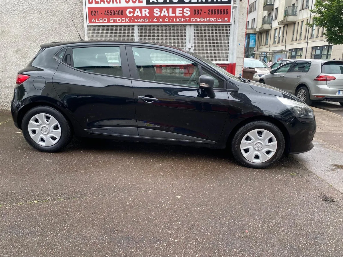 Renault Clio 2014 - Image 1