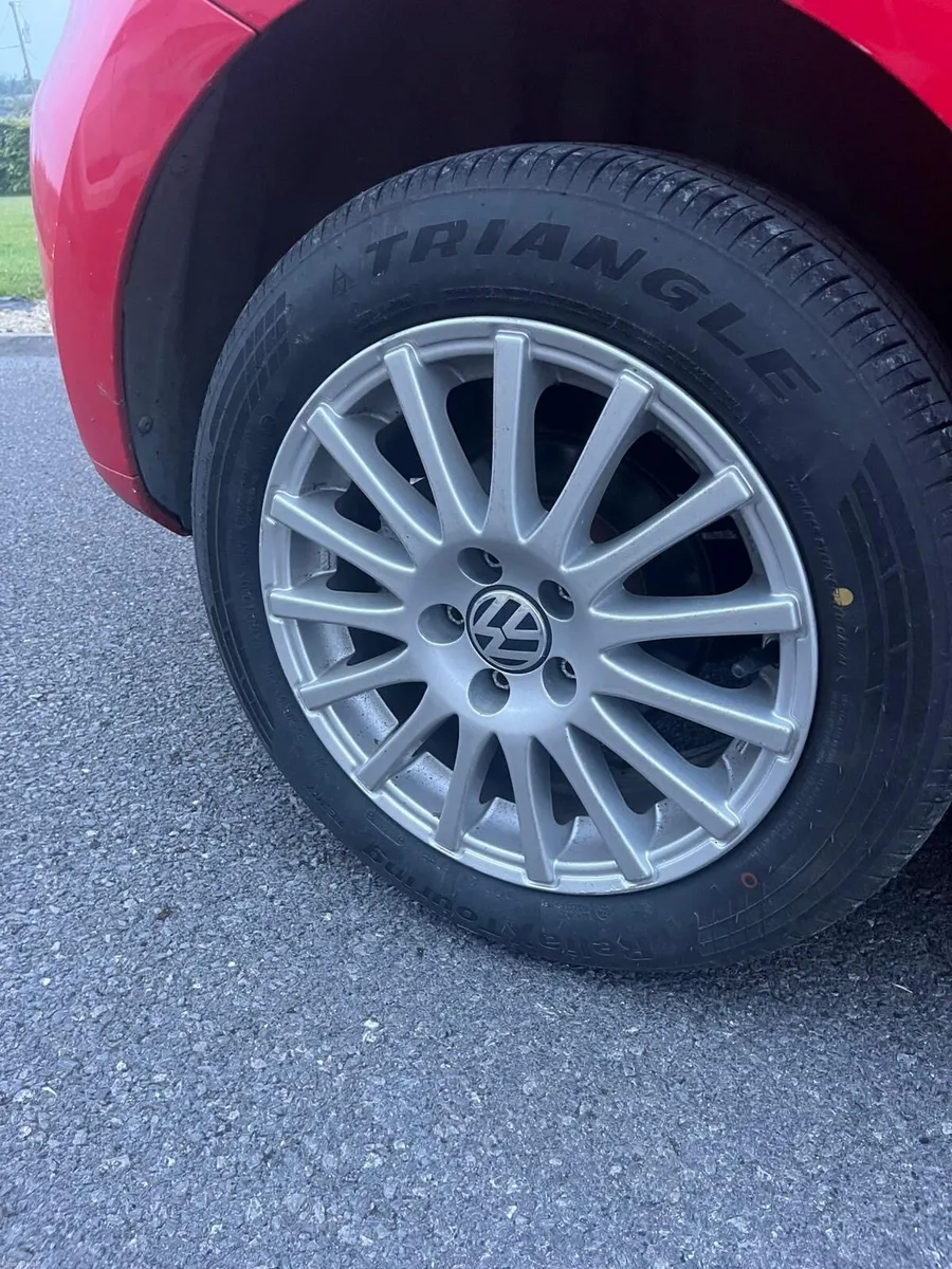 Car - Image 3