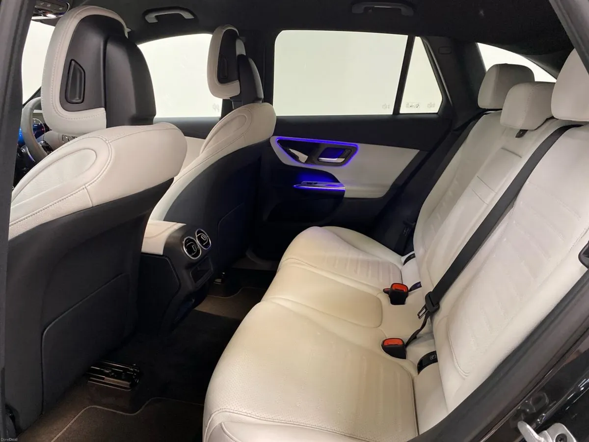 Mercedes-Benz GLC GLC 220D 4MATIC AMG LINE PLUS - Image 4