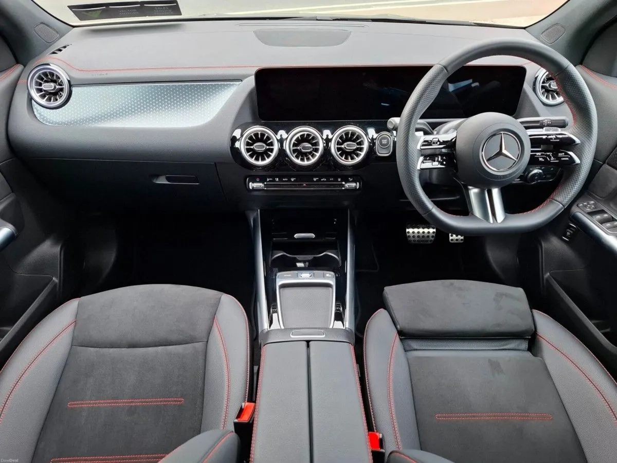 Mercedes-Benz EQA 250+ AMG LINE URBAN EDITION NIGH - Image 2