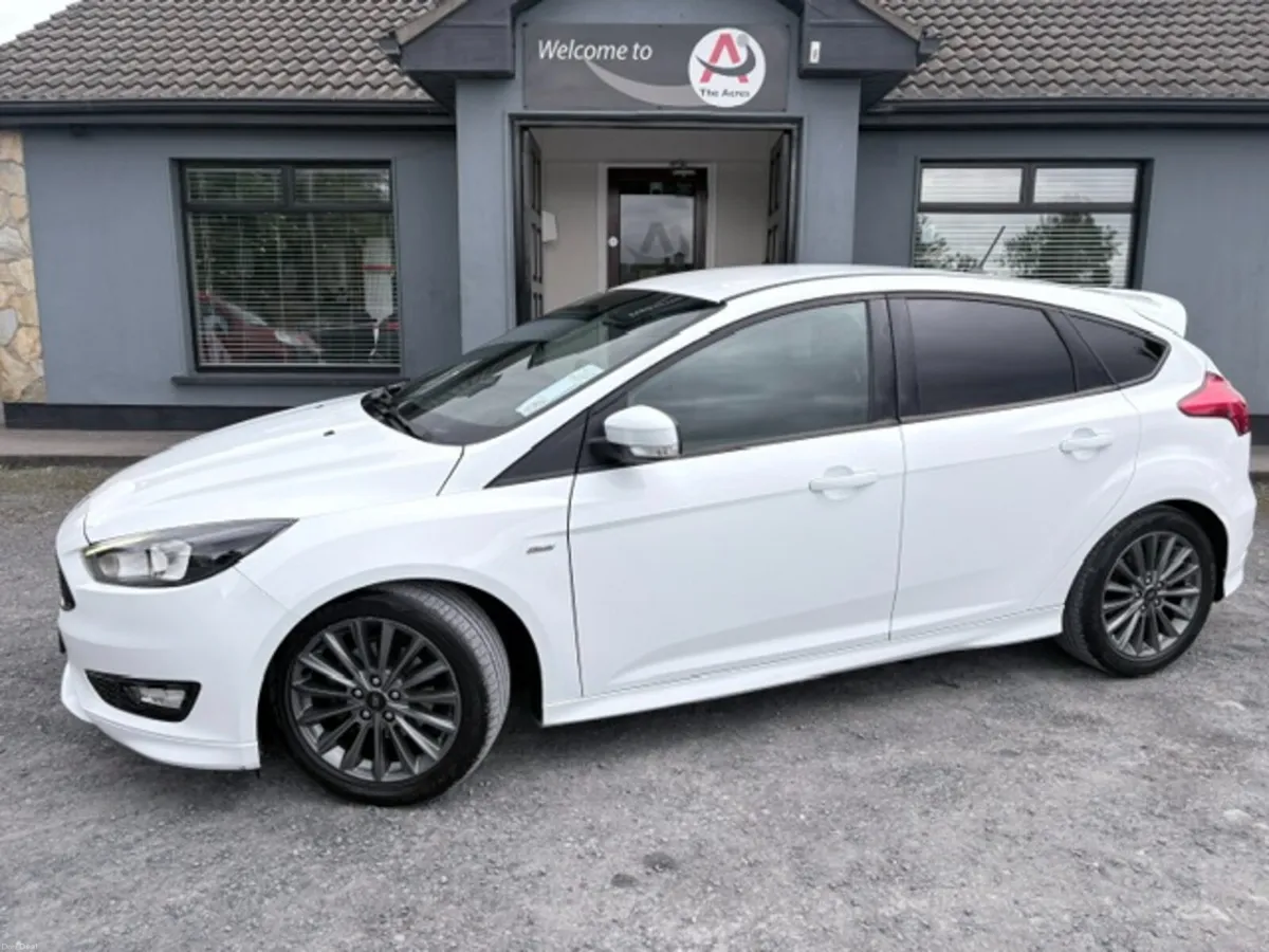 Ford Focus 2017 - Image 1
