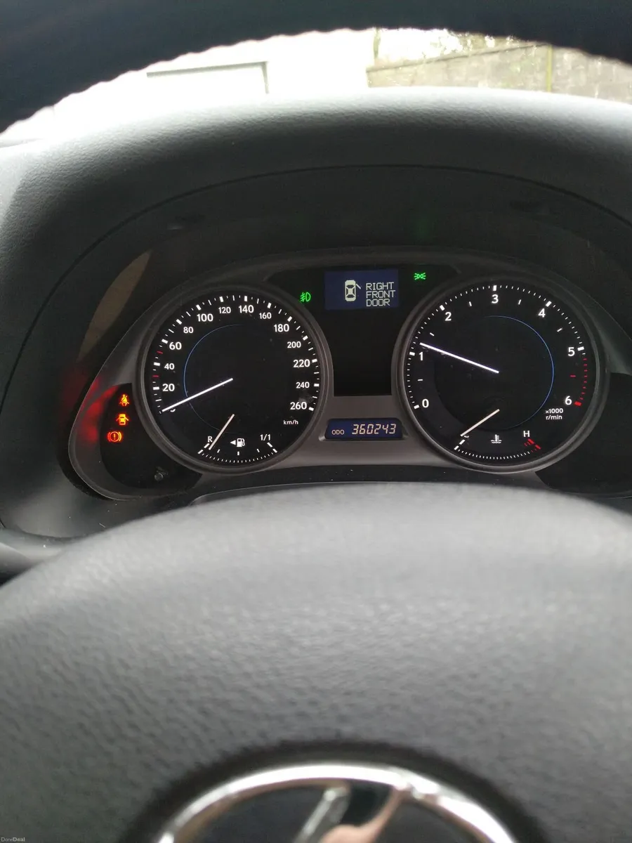 Lexus IS 2009 - Image 2