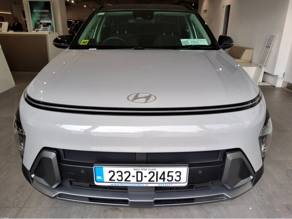 Hyundai KONA ELEGANCE **TWO TONE** - Image 5
