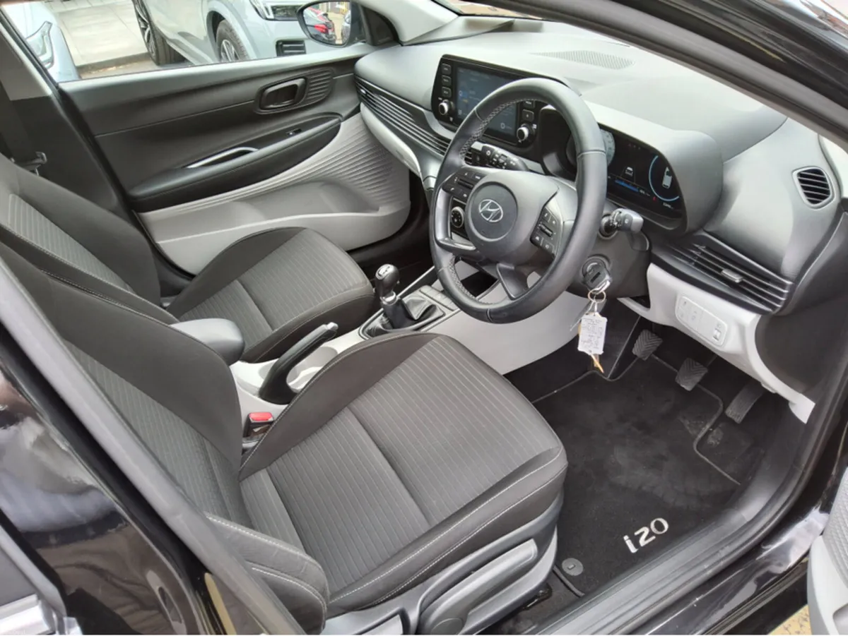 Hyundai i20 DELUXE PLUS 5DR - Image 6