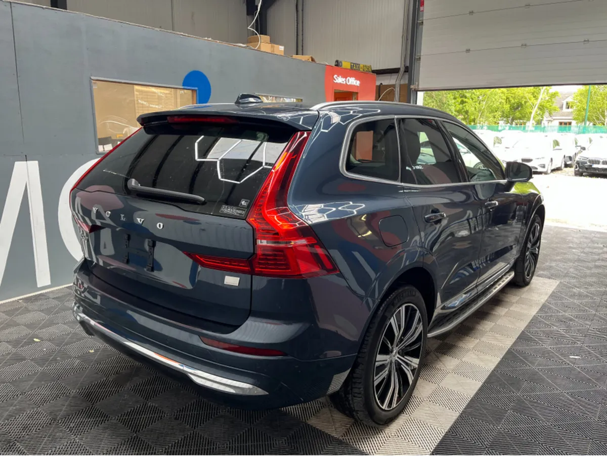Volvo XC60 2021 VOLVO XC60 RECHARGE HYBRID T8 2.0 - Image 2