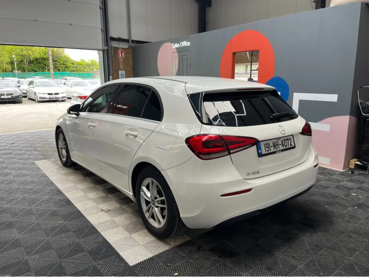 Mercedes-Benz A-Class 2019 MERCEDES-BENZ A180 1.3 - Image 4