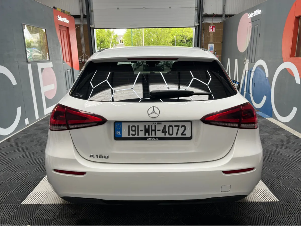 Mercedes-Benz A-Class 2019 MERCEDES-BENZ A180 1.3 - Image 3