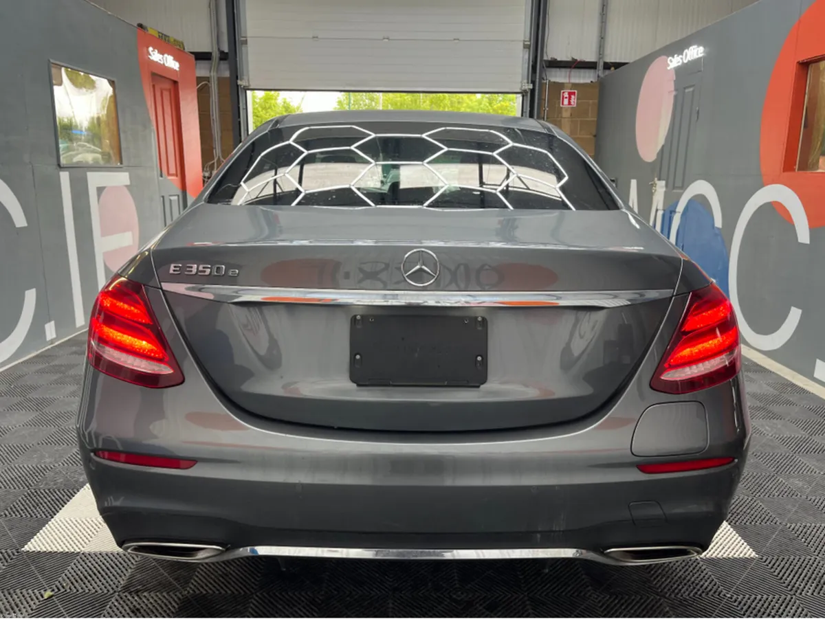 Mercedes-Benz E-Class 2019 MERCEDES-BENZ E350E AVA - Image 3