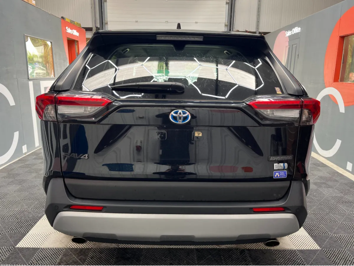 Toyota RAV4 2023 TOYOTA RAV4 HYBRID ADVENTURE 2.5 - Image 3