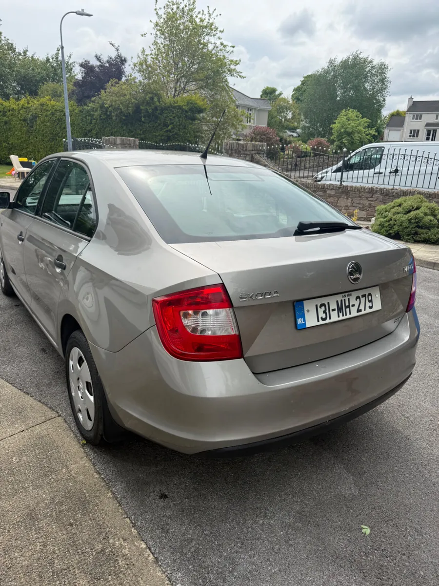 Skoda Rapid 2013 - Image 5