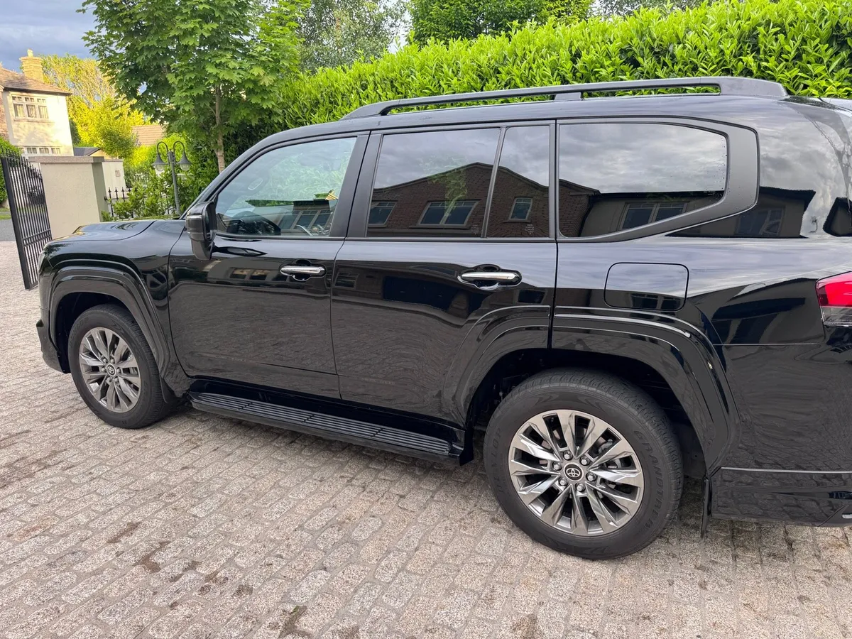 Toyota landcruiser - Image 3
