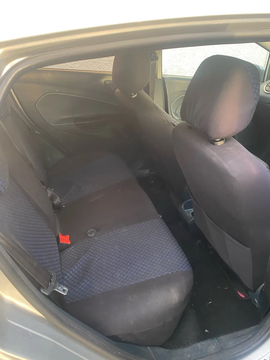 Ford fiesta 1.4 diesel - Image 4