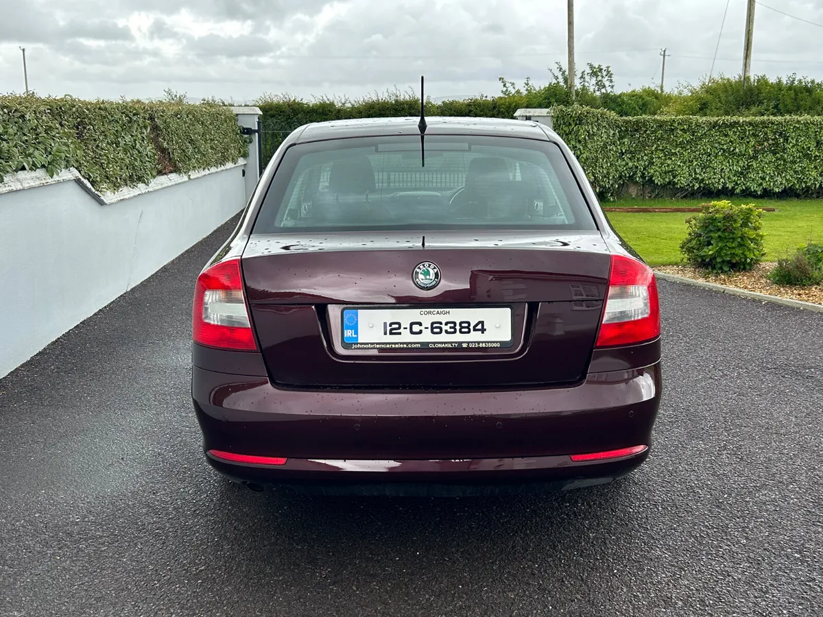 Skoda Octavia 2012 long NCT low miles - Image 4