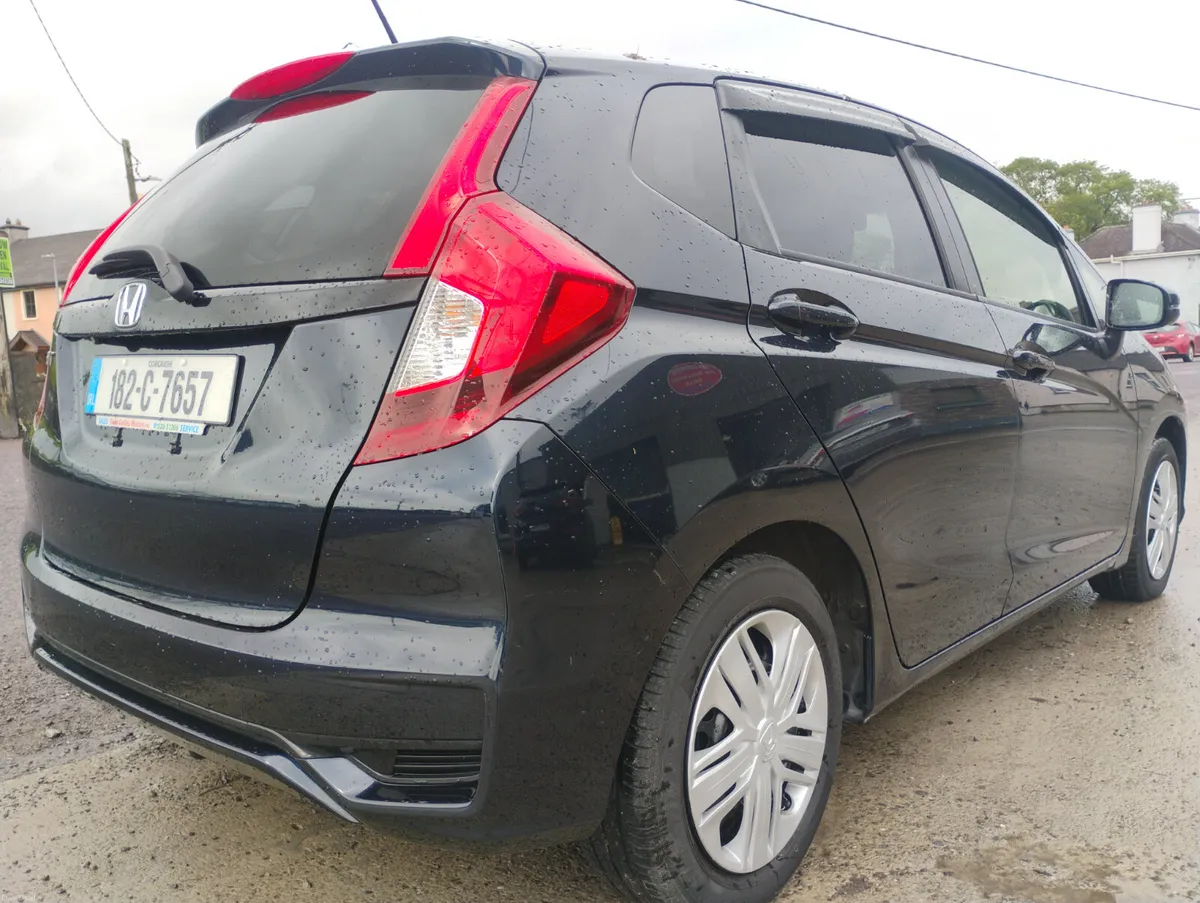 HONDA FIT AUTOMATIC - Image 2