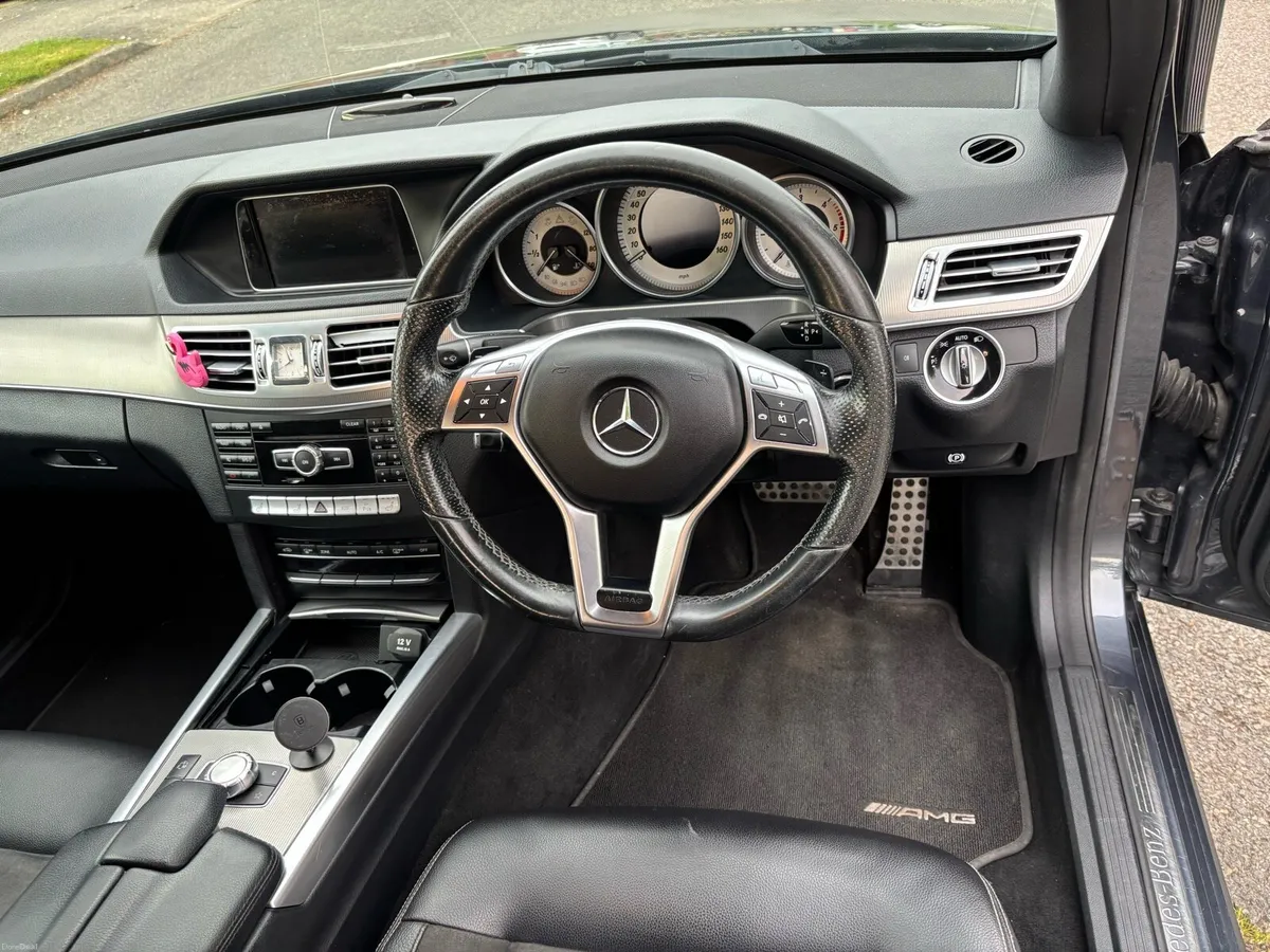 Mercedes E 250 AMG - Image 5