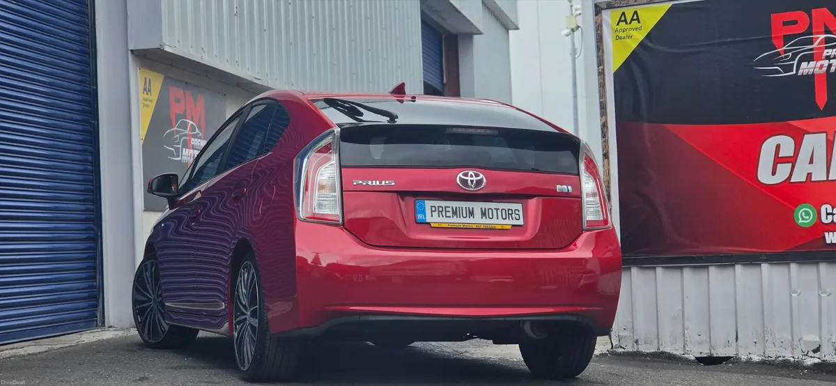 Toyota prius Hybrid - Image 3