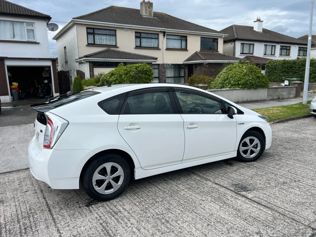 Toyota Prius 1.8 hybrid - Image 4