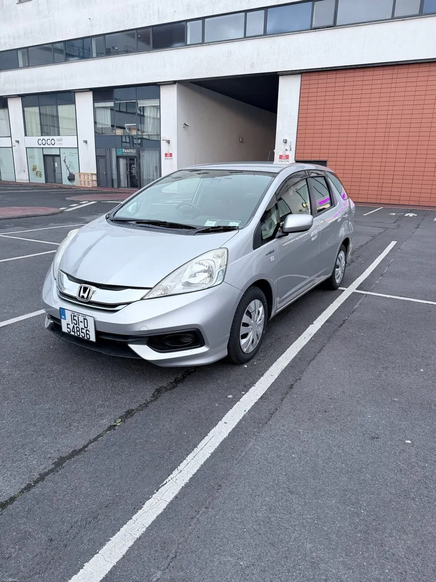 2015 Honda Fit Shuttle Hybrid Automatic - Image 1