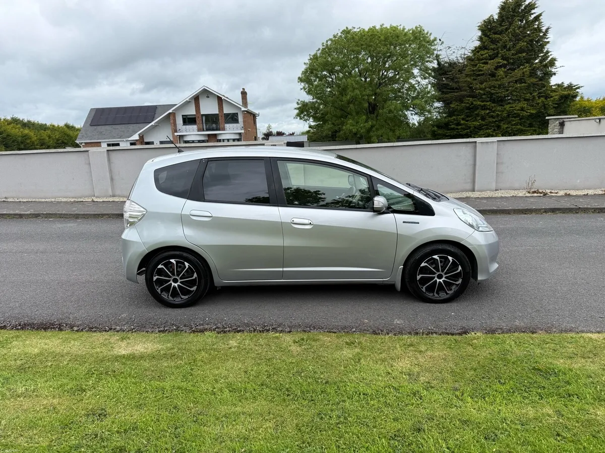 2012 Honda Fit Hybrid Automatic 06-2027 NCT - Image 2