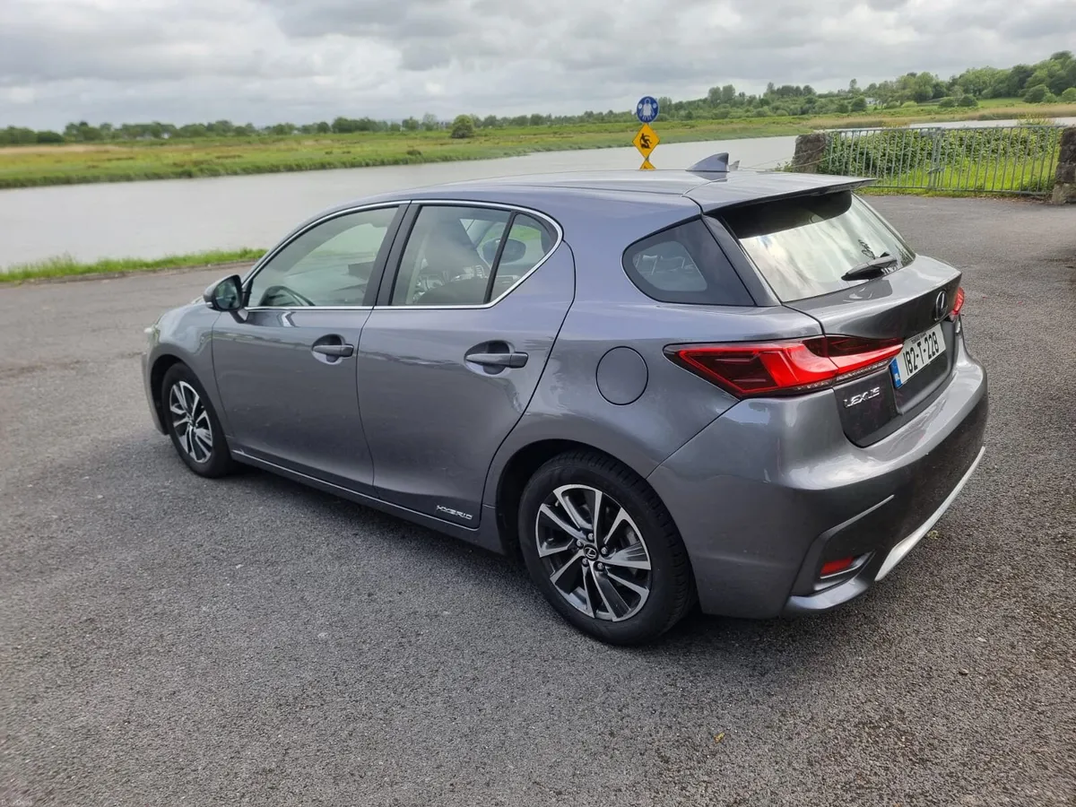 2016 Lexus CT200H 1.8 Hybrid - Image 2