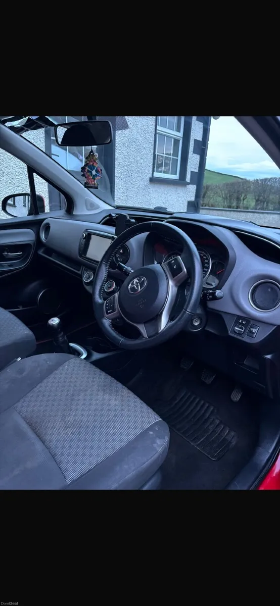 Toyota Yaris 2015 - Image 1
