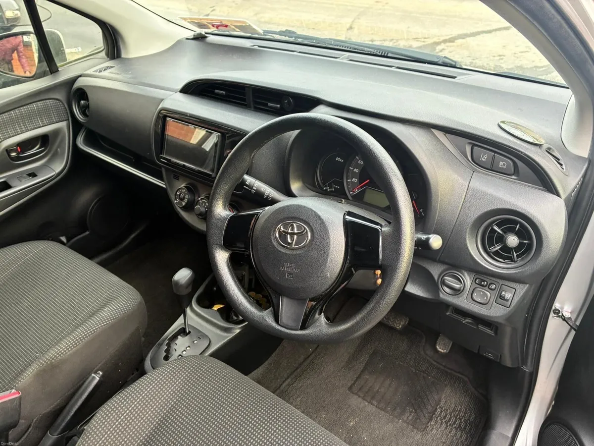 Toyota Vitz 2019 - Image 5